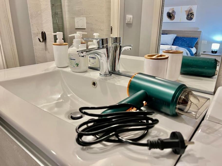 מונקאליירי Metro-Apartment: Fabolous Flat מראה חיצוני תמונה