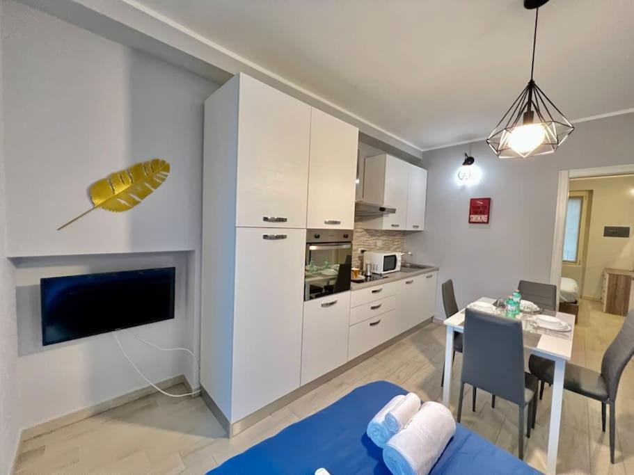 מונקאליירי Metro-Apartment: Fabolous Flat מראה חיצוני תמונה